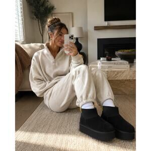 UGG‎ Neoprene Platform Mini Boots Womens 8 Black Ultra Mini Slip On Shoes